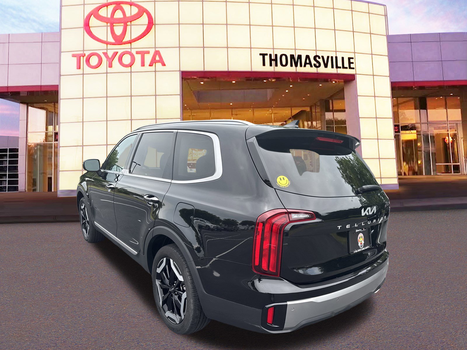 Used 2025 Ebony Black Kia S image 7