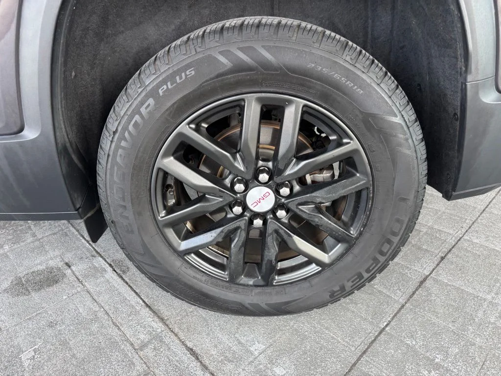 Used 2018 Silver GMC SLT-1 image 4