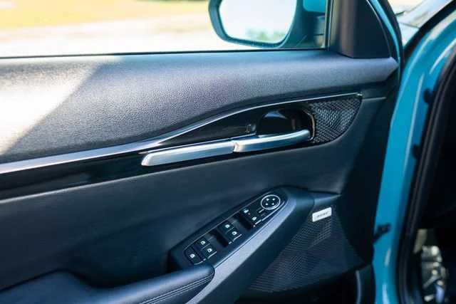 Used 2024 Pluton Blue Kia SX image 31