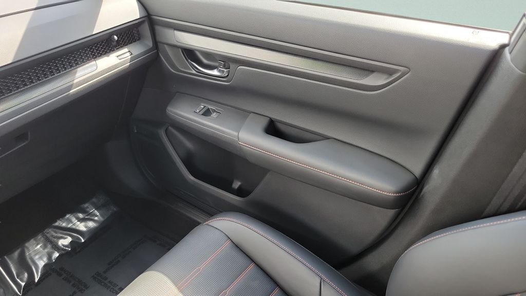 2025 Honda CR-V Sport-L - Photo 13