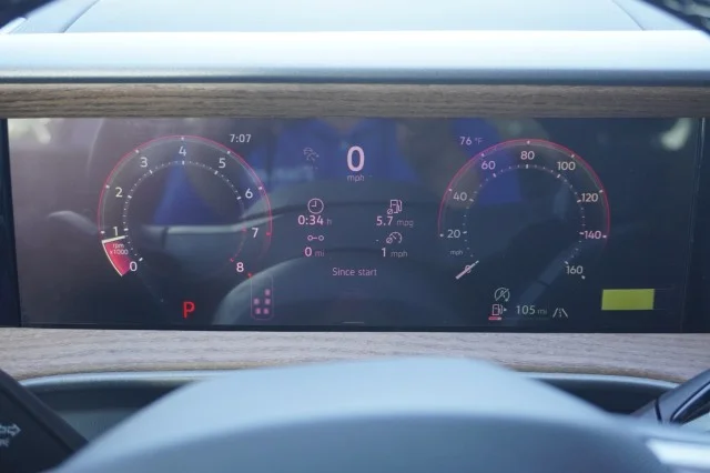 New 2027 Sandstone Volkswagen SE w/Technology image 30