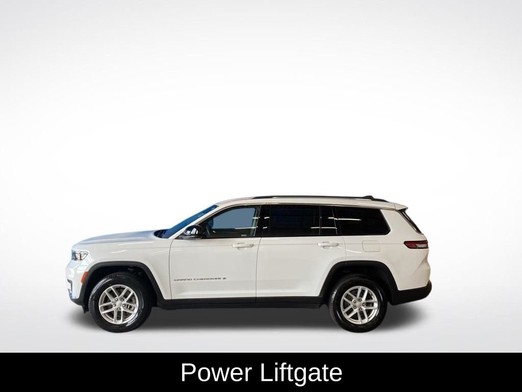 Used 2022 White Jeep Laredo image 15