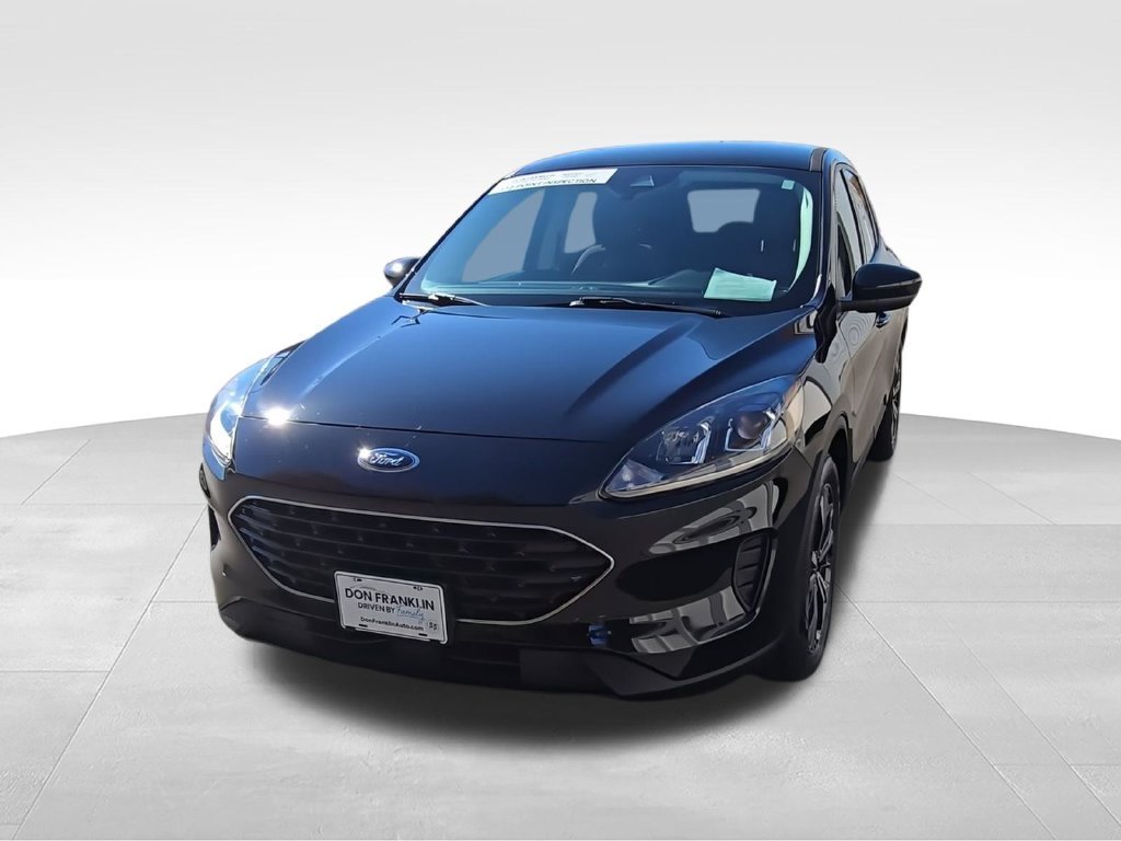 Used 2021 Black Ford SE image 3