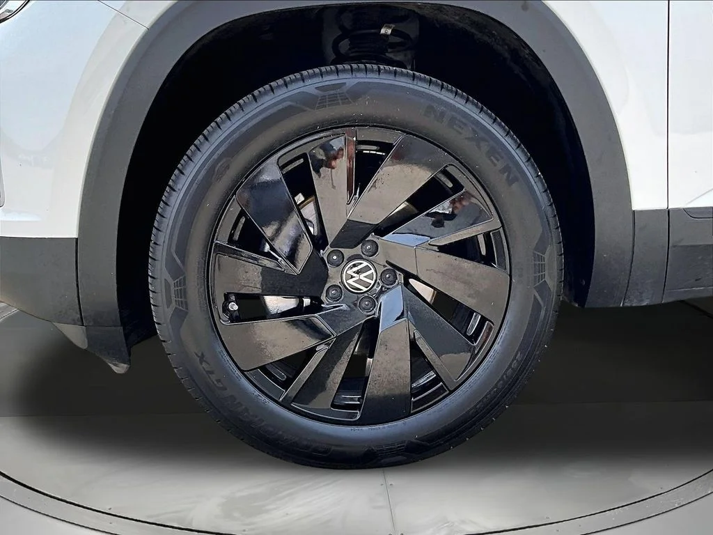 2026 Volkswagen Atlas SE w/Tech - Photo 37