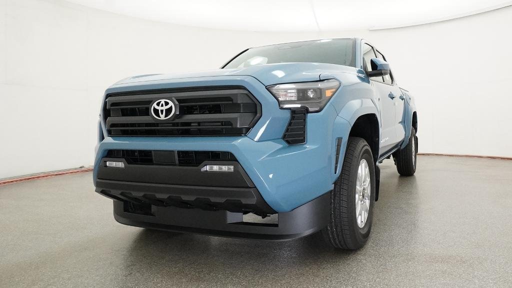 New 2026 Heritage Blue Toyota SR5 image 31