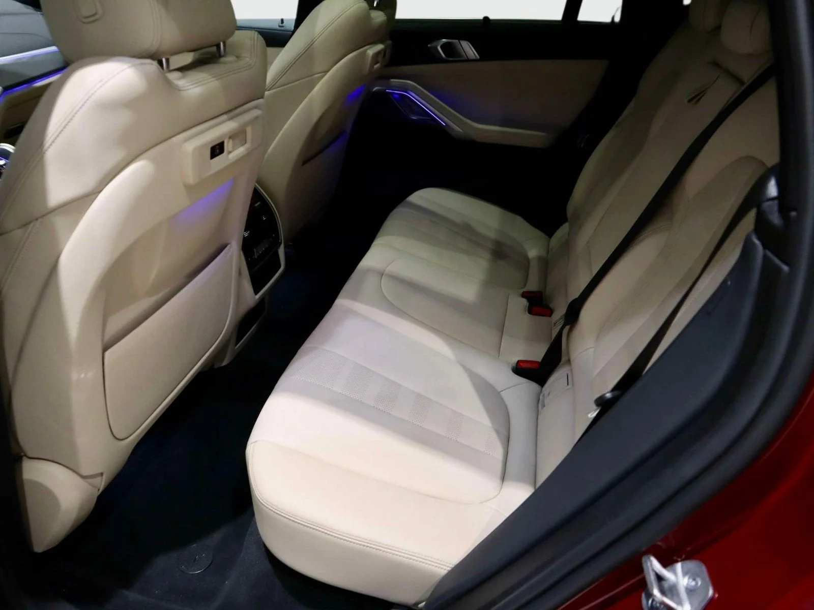 Used 2022 Flamenco Red Metallic BMW xDrive40i image 20