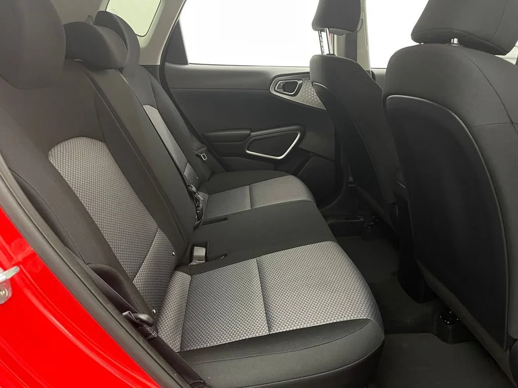 Used 2022  Kia LX image 32