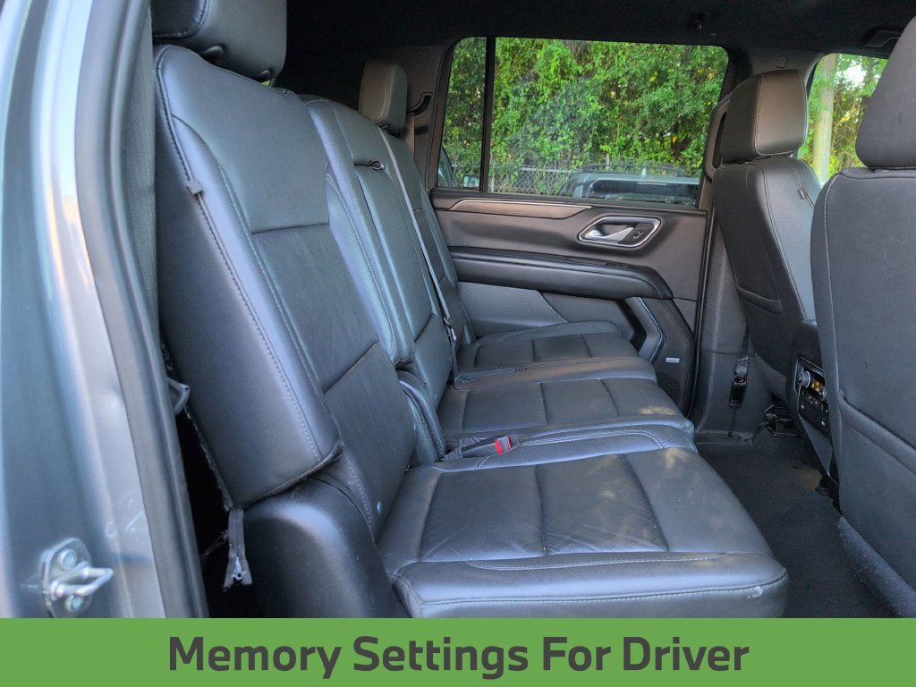 Used 2022 Gray Chevrolet Z71 image 36