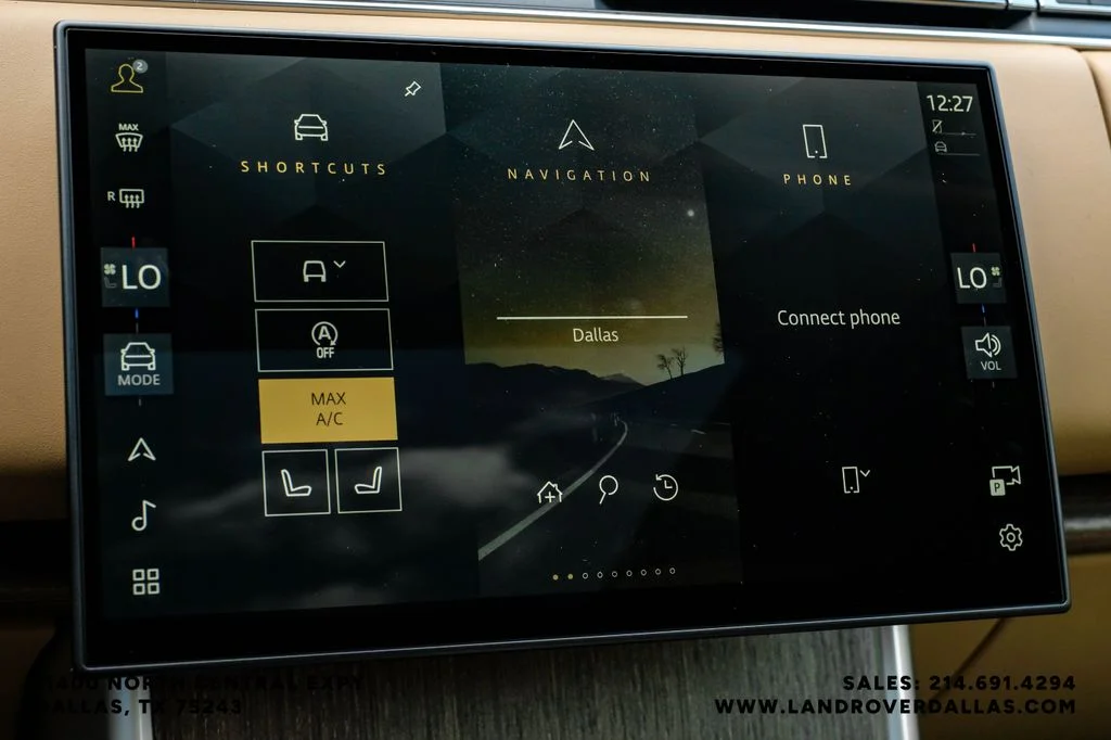 New 2026 Fuji White Land Rover SE image 29