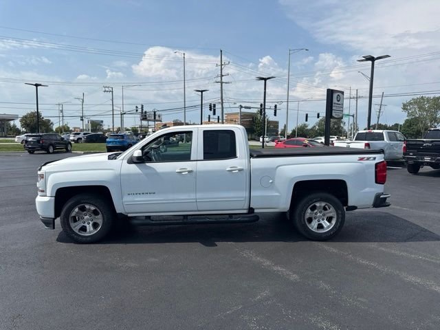 Used 2017 White Chevrolet LT image 2