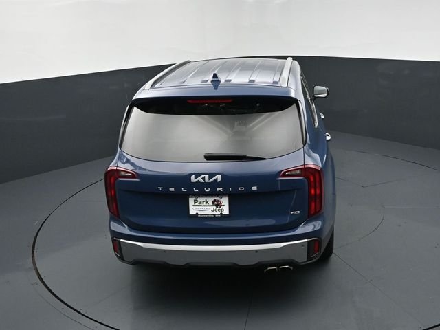 Used 2023 Black Kia S image 17