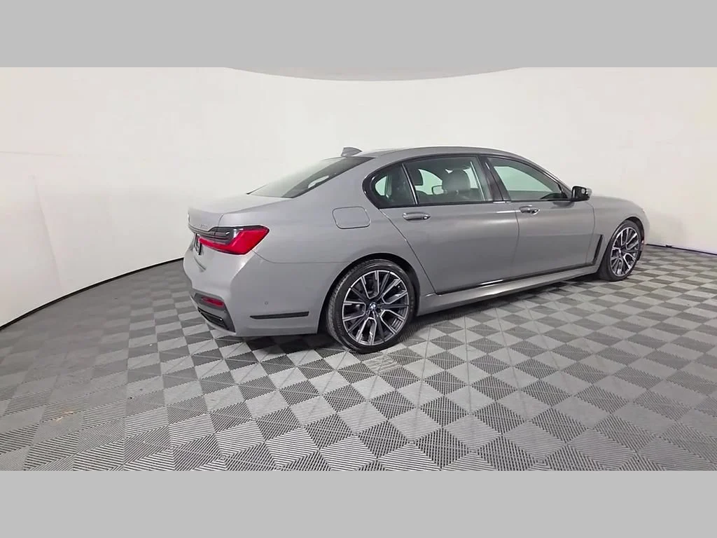 Used 2022 Bernina Grey Amber Effect Metallic BMW 740i image 40