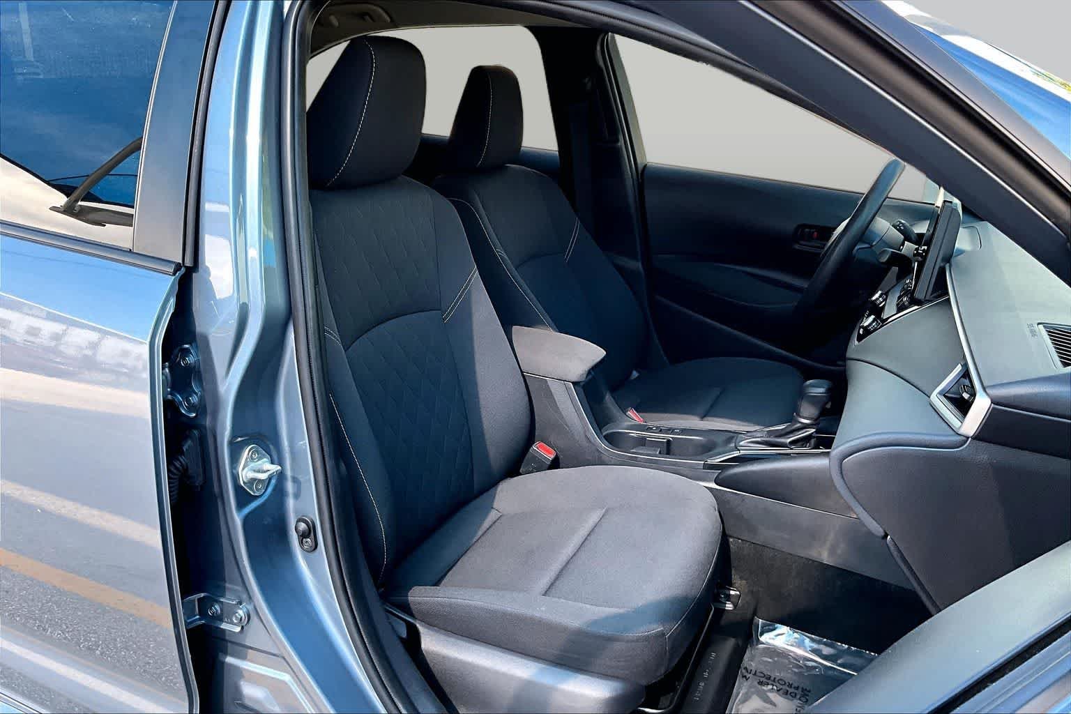 Used 2025 Celestite Toyota Hybrid LE image 16