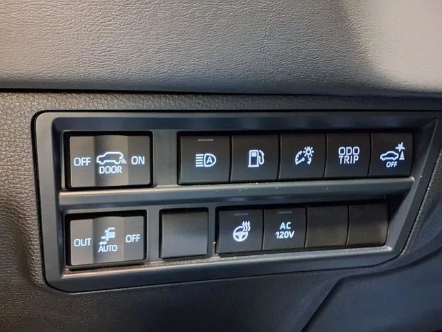Used 2025 Beige Toyota Platinum image 21