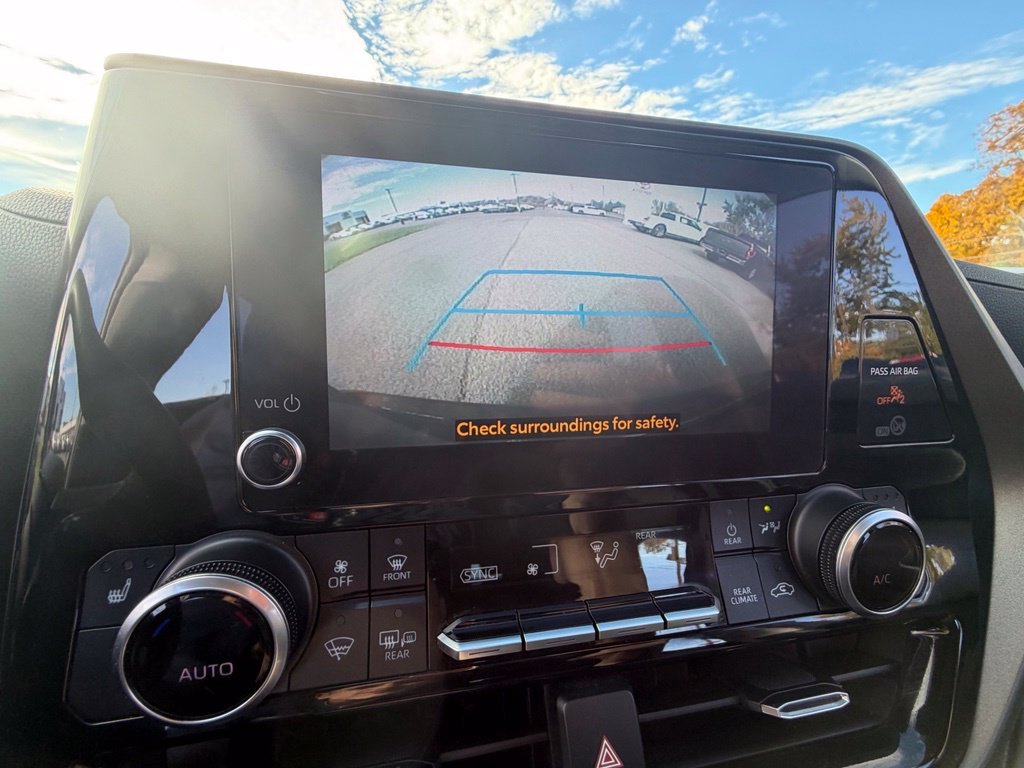 Used 2023 Black Toyota XLE image 21
