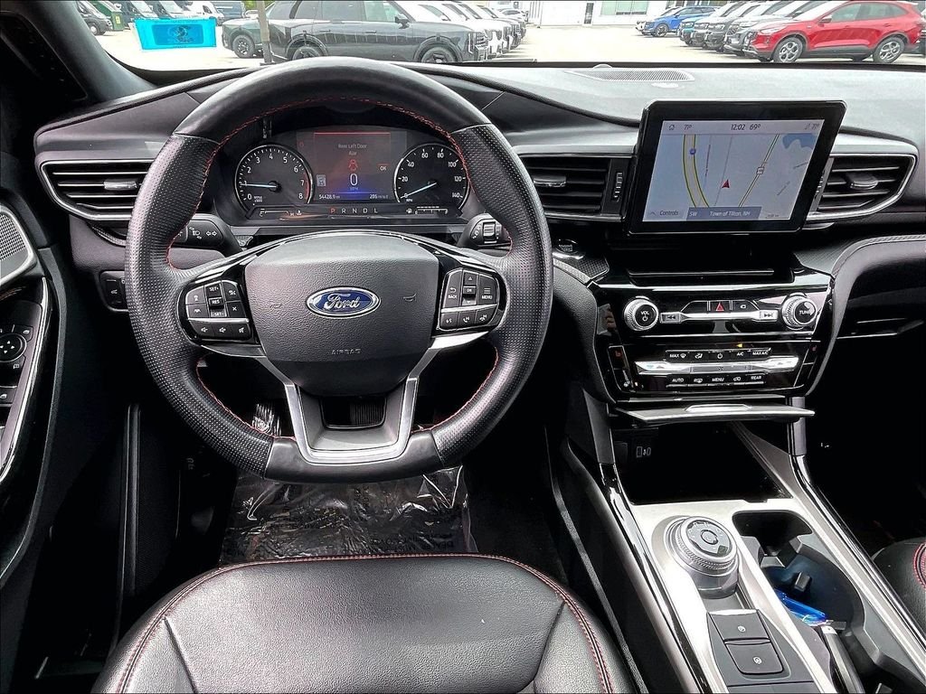 Used 2022 Rapid Red Metallic Tinted Clearcoat Ford ST-Line image 17