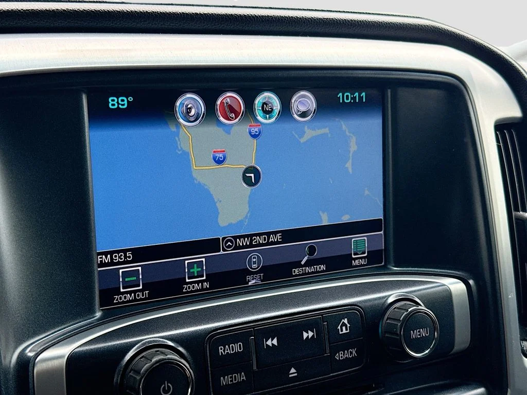 Used 2018 Black GMC SLE image 13