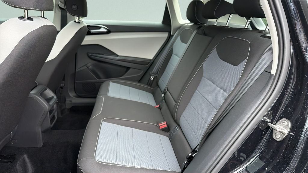 New 2026 Deep Black Pearl Volkswagen 1.5T S image 26