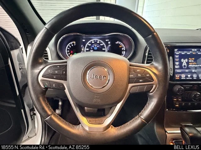 Used 2022 White Jeep Laredo X image 21