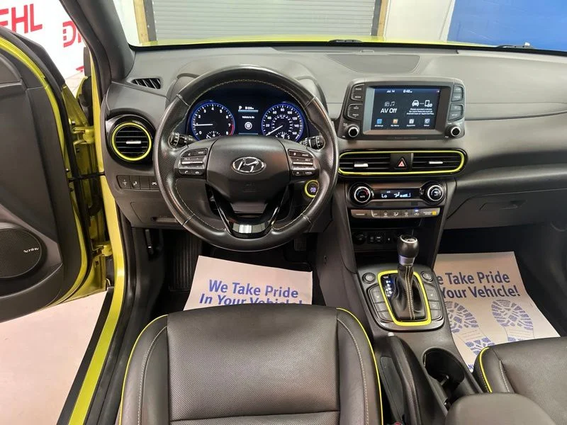 Used 2020 Green Hyundai Limited image 28
