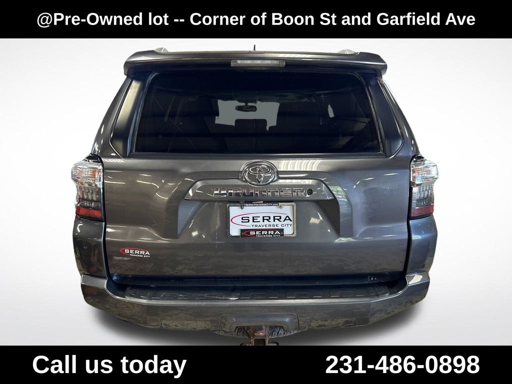 Used 2018 Gray Toyota SR5 Premium image 10