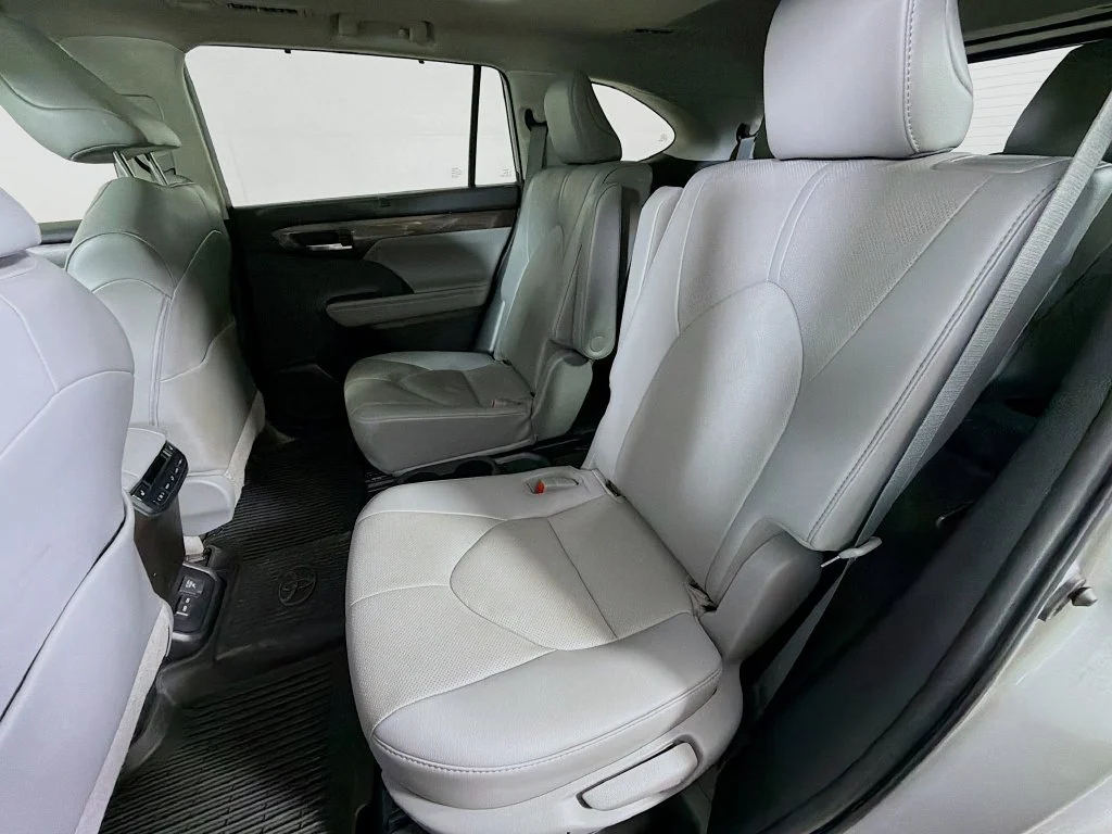 Certified Used 2022 Silver Toyota Platinum image 22