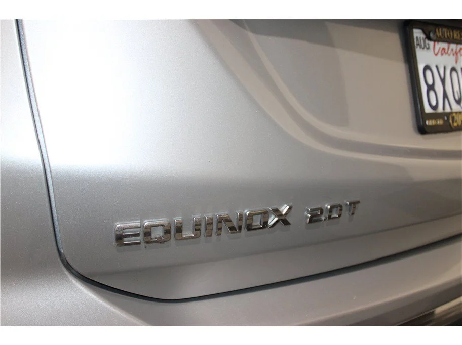 Used 2018 Silver Ice Metallic Chevrolet LT image 15