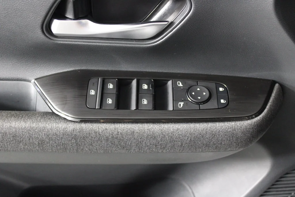 2026 Nissan KICKS SV - Photo 23