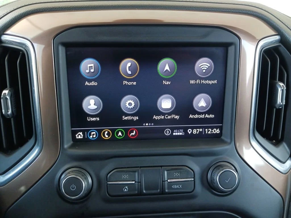 Used 2020 Shadow Gray Metallic Chevrolet High Country image 11