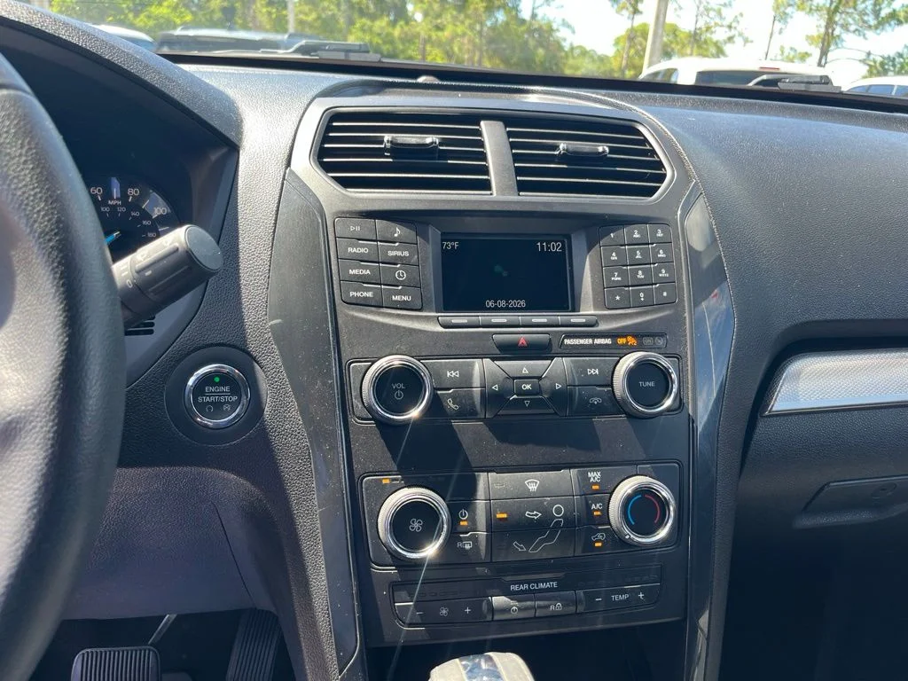 Used 2018 Red Ford XLT image 16