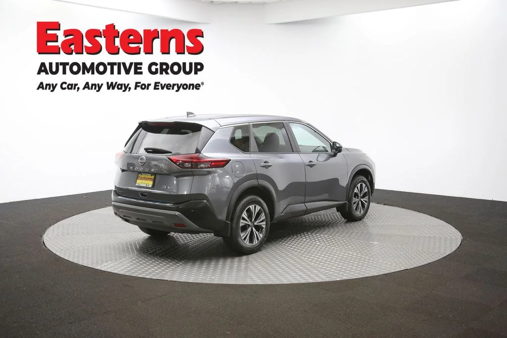 Used 2023 Gray Nissan SV image 40