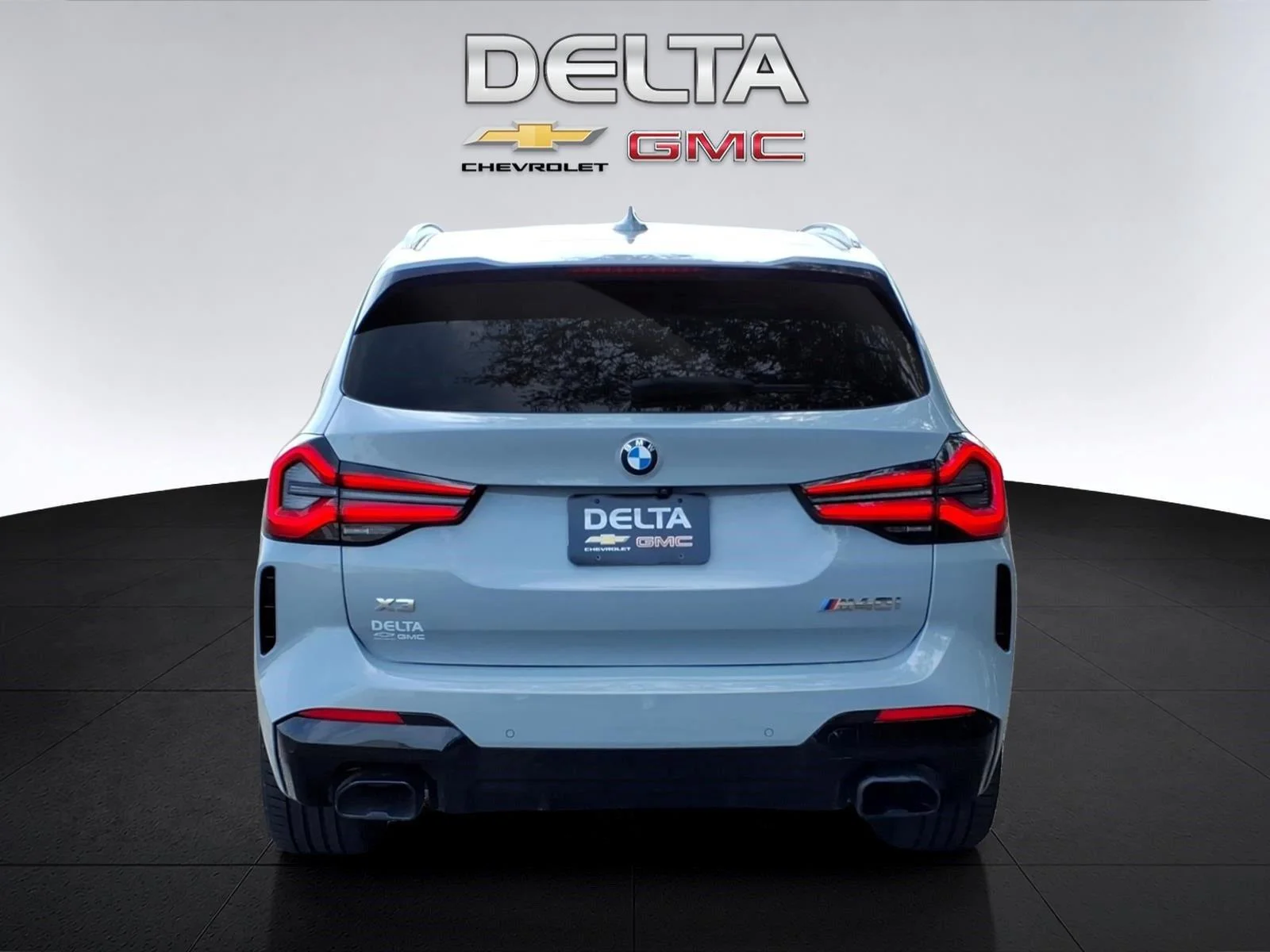 Used 2023  BMW M40i image 4