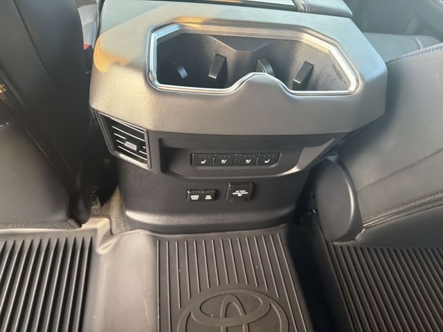 2025 Toyota Tundra Platinum - Photo 23