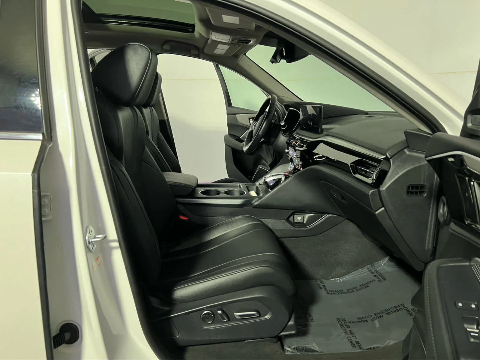 Certified Used 2025 Platinum White Pearl Acura  image 31