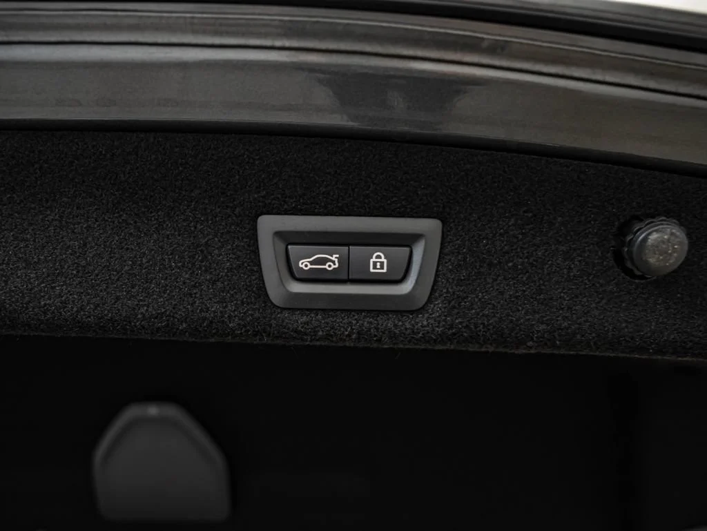 Used 2016 Gray Metallic BMW 740i image 41