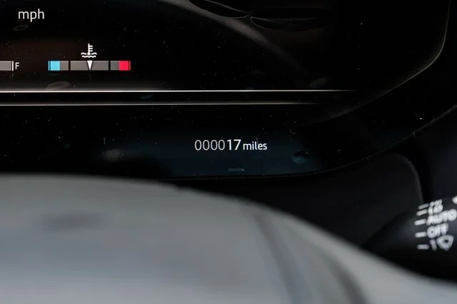 New 2026 Charente Grey Land Rover SE image 25