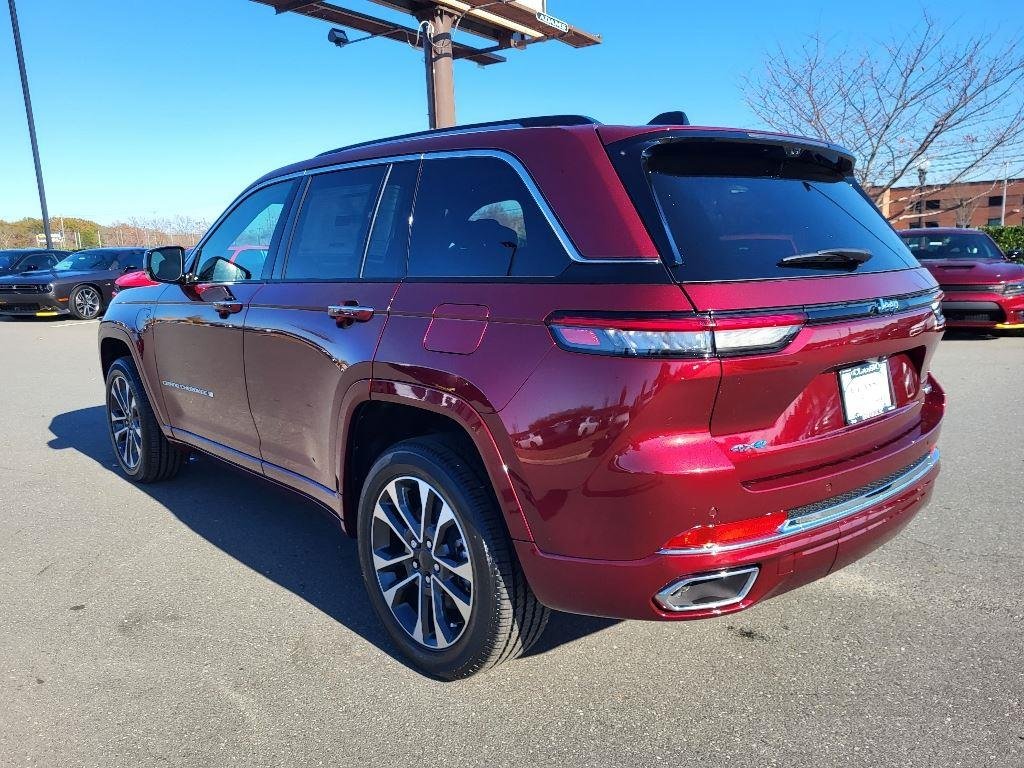 New 2024 Velvet Red Pearl-Coat Exterior Paint Jeep Overland image 20