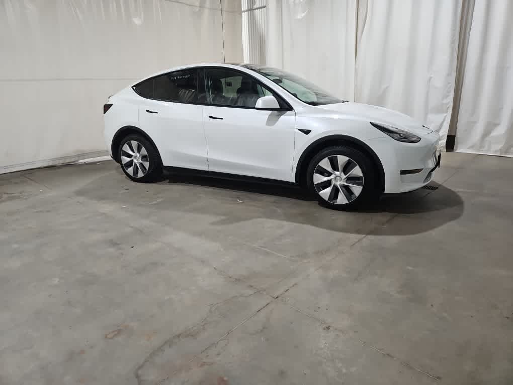Used 2020 White Tesla Long Range image 10