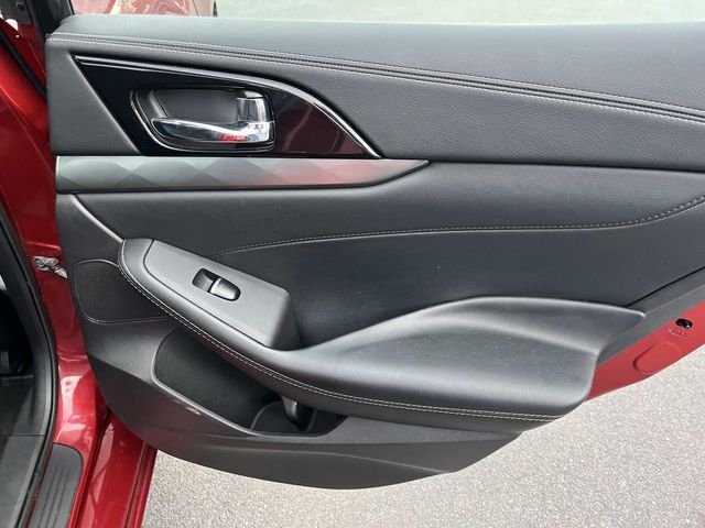Used 2023  Nissan 3.5 SL image 18