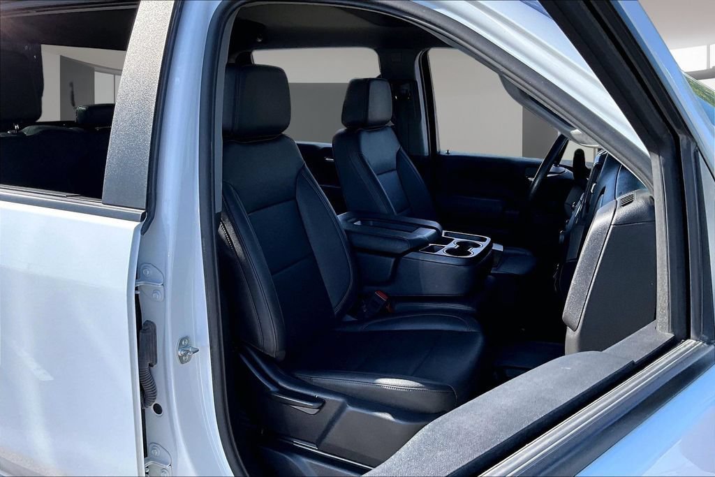 Used 2025 Summit White Chevrolet WT image 7