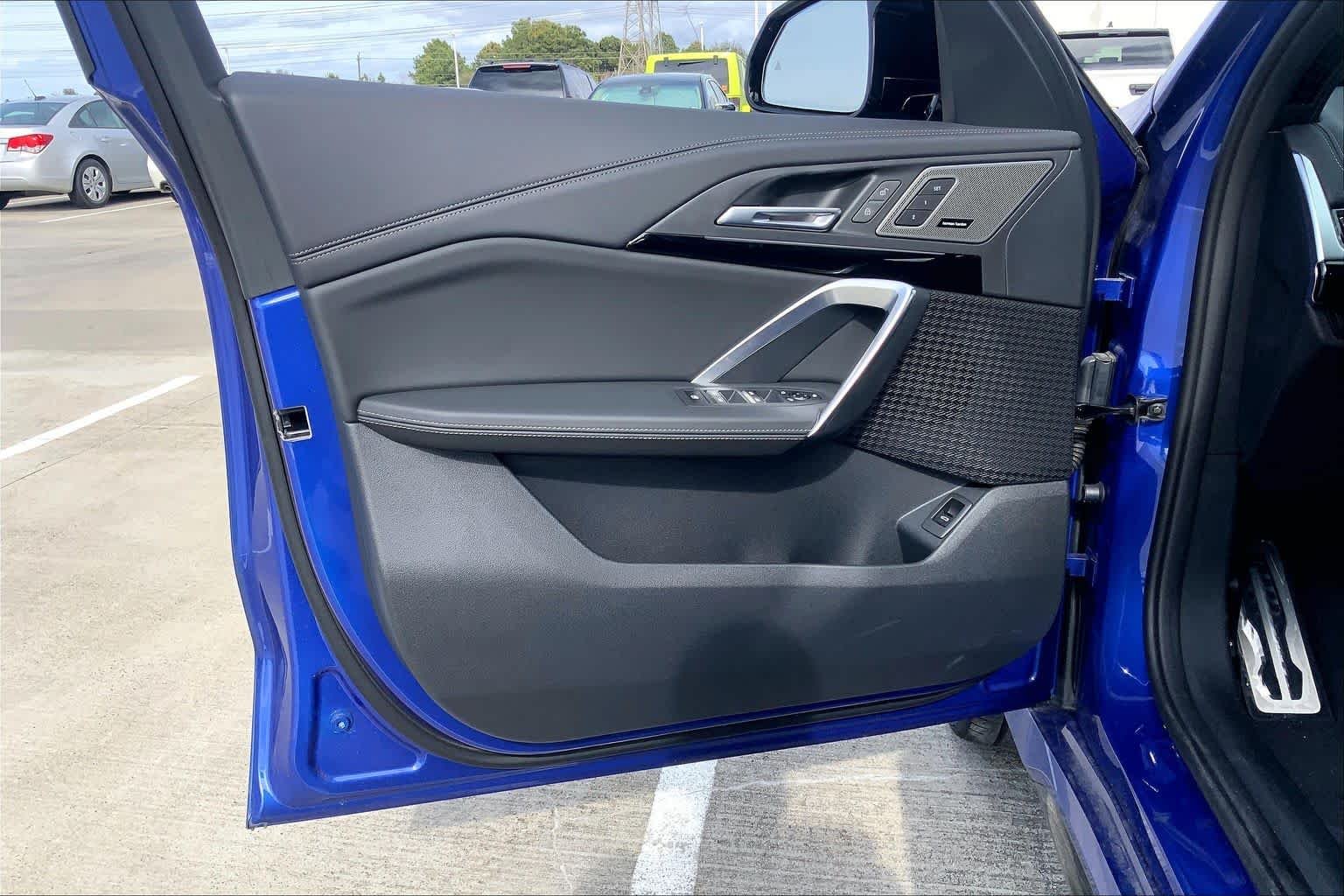 2026 BMW X1 M35i - Photo 10
