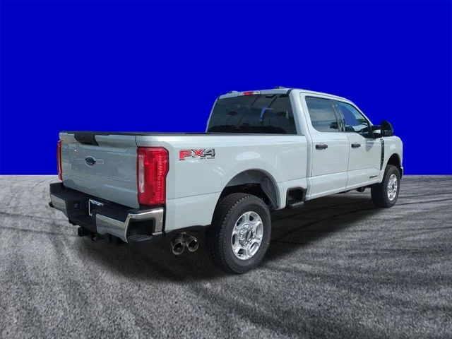 New 2026 Avalanche Ford F-250® XLT image 4