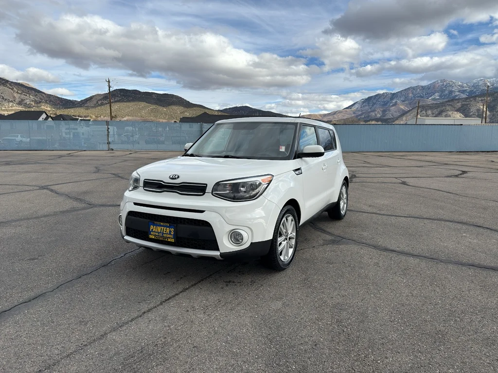 2018 Kia Soul 2.0L + 6 A/T's photo