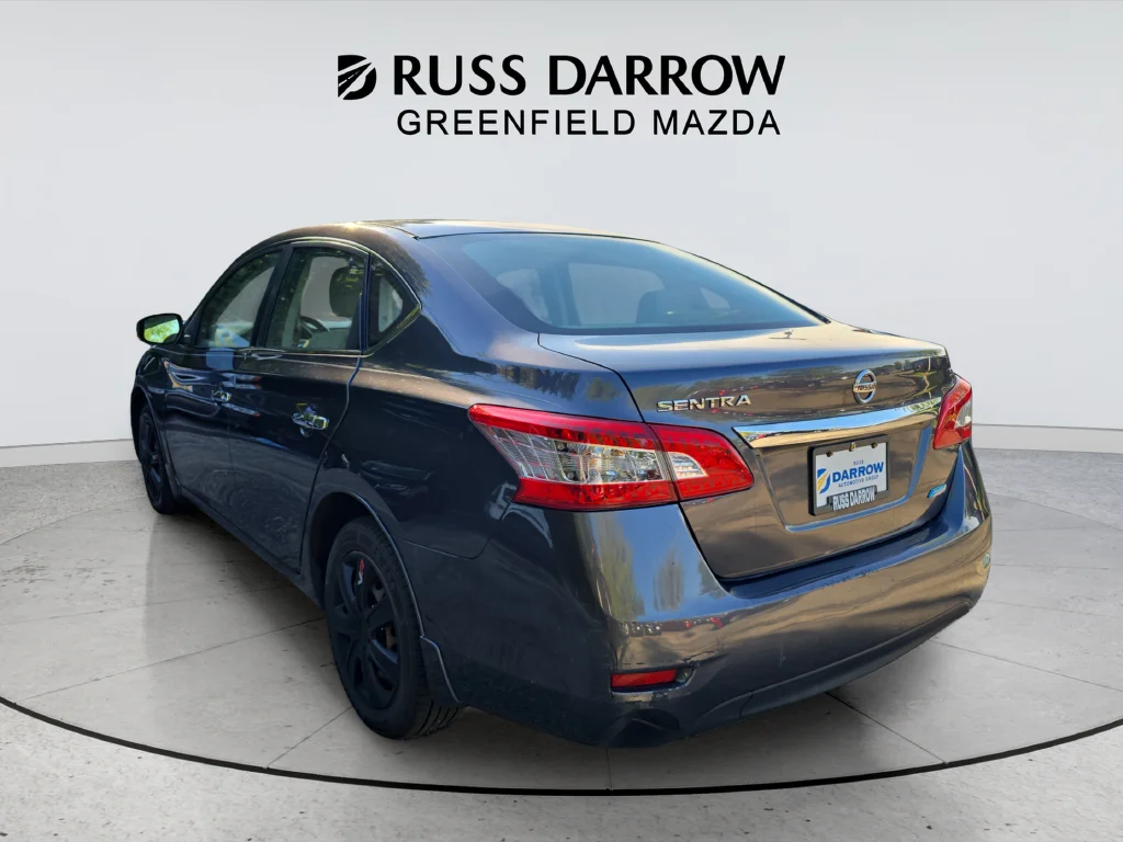 Used 2014 Gray Nissan SV image 3