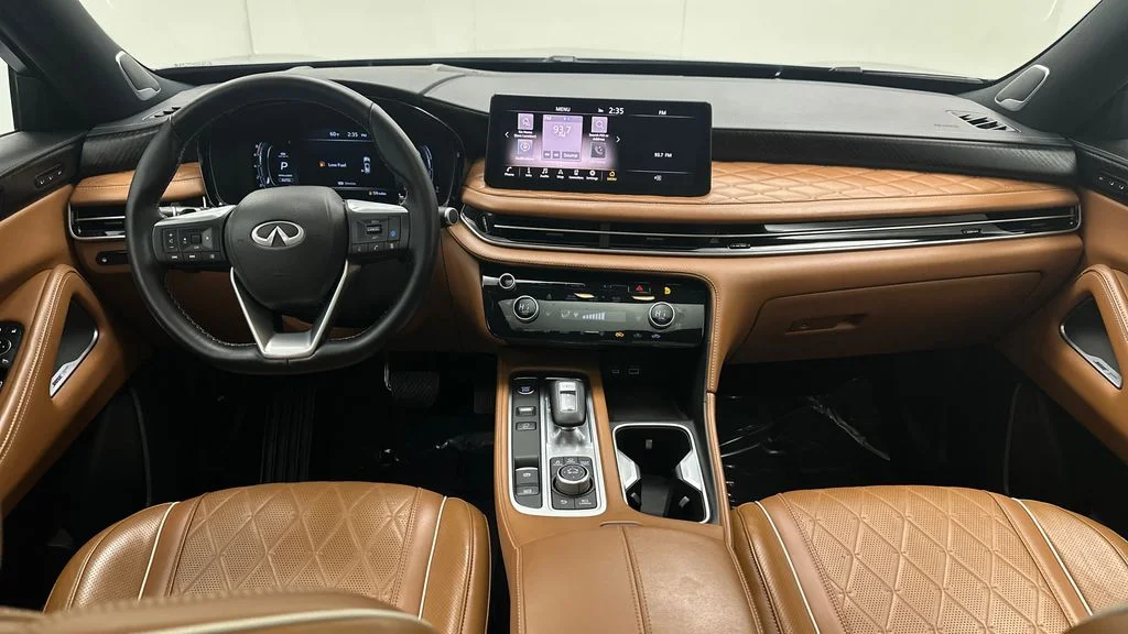 Used 2024 Blue INFINITI Autograph image 28