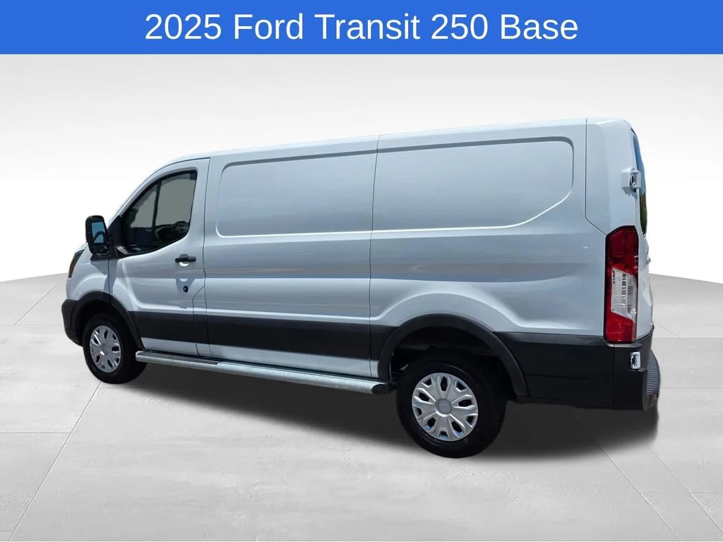 Used 2025  Ford T-250 130" Low Rf 9070 GVWR RWD image 5