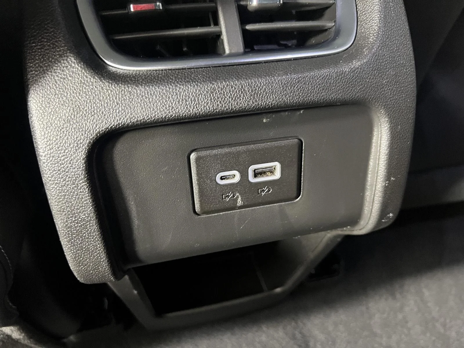 Used 2024 Summit White Chevrolet 3LT image 22