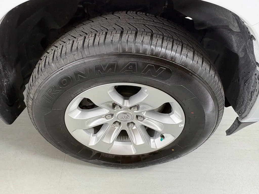 Used 2024 White Ram Laramie image 11