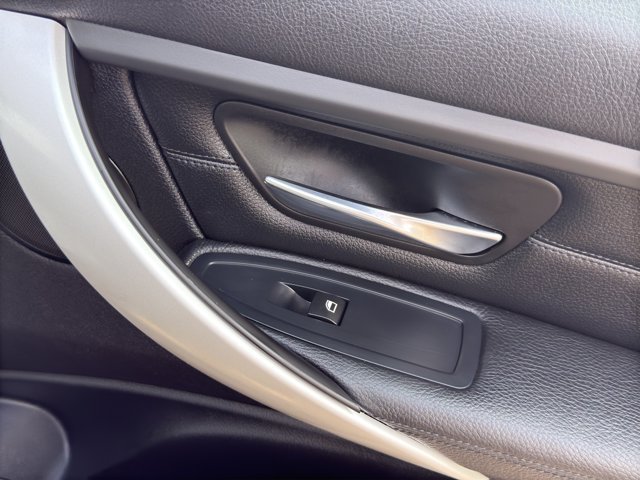 Used 2013 Blue BMW 328i xDrive image 19