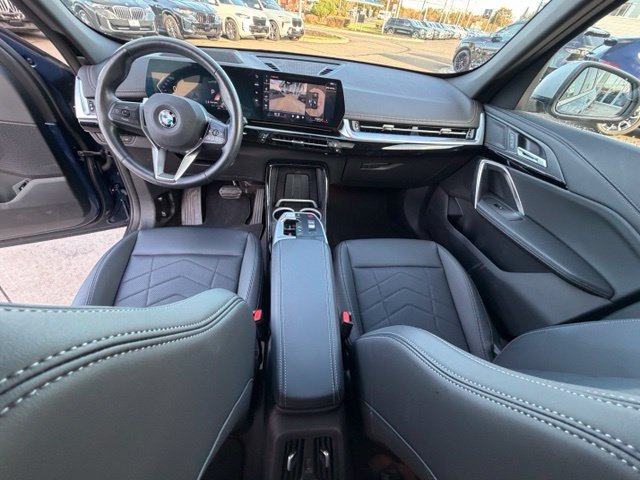 Used 2024 Blue BMW xDrive28i image 13